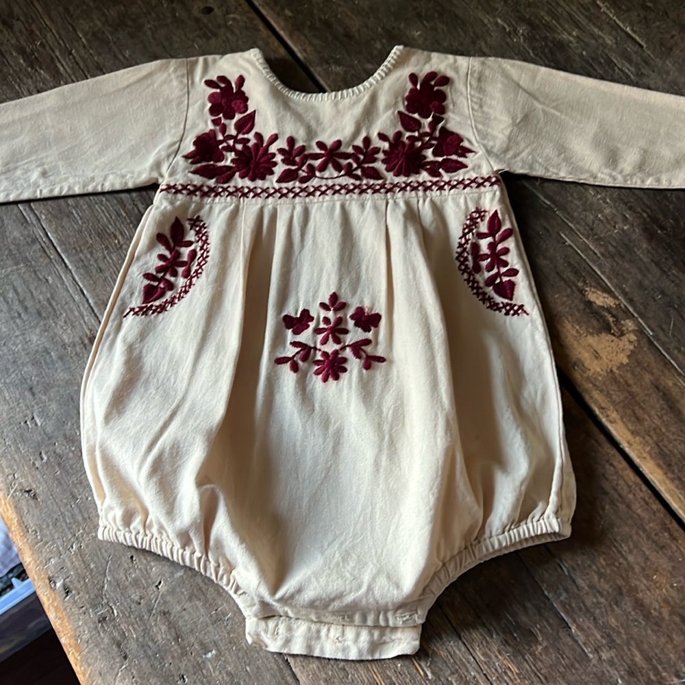 Apolina 6m linen cotton embroidered romper 🐿️🤎🌻